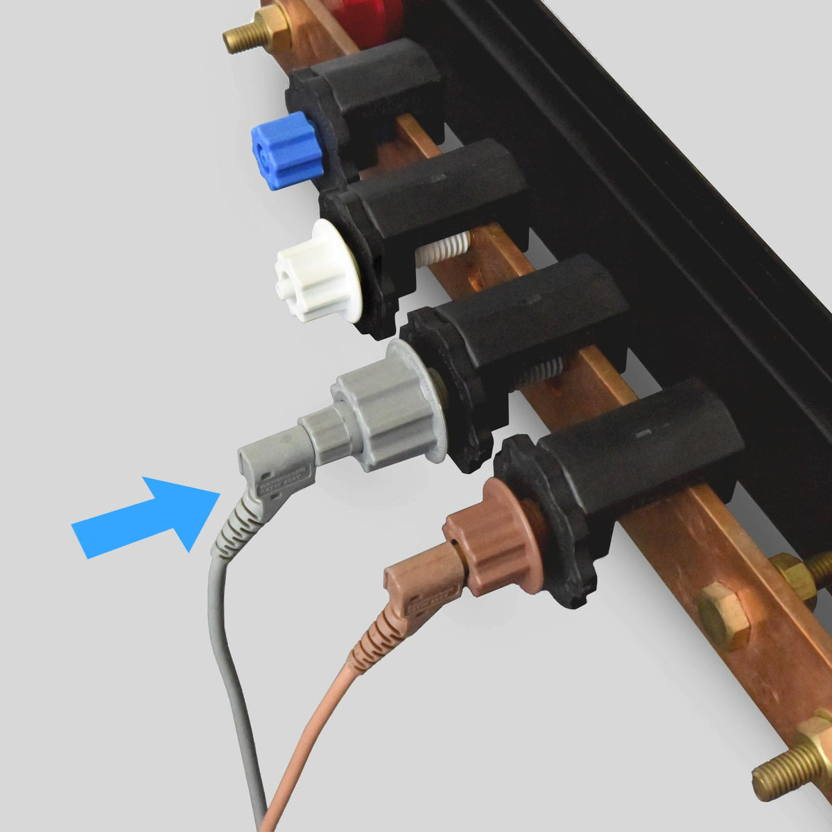 Martindale DRUGCLAMP-F0.5-BL | Drummond Fused G-Clamp | Blue, 0.5 A Fuse, 4 mm Socket - generaltechuae (3)