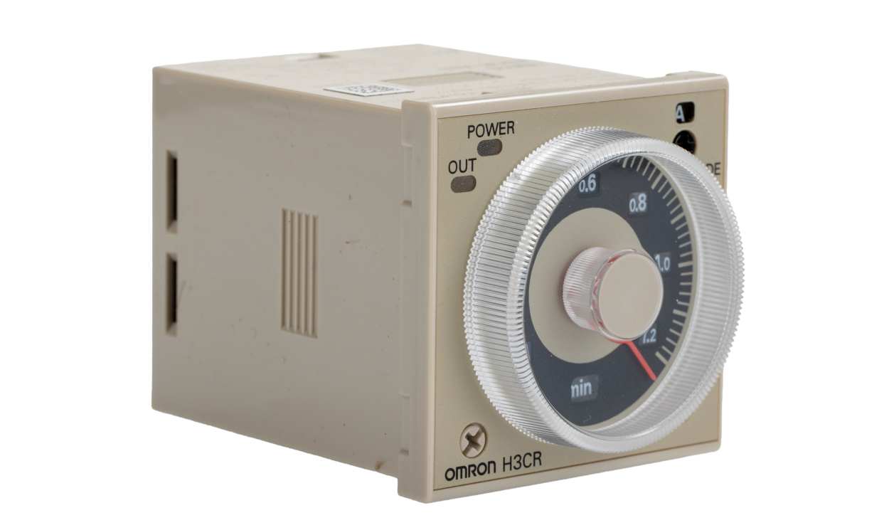 Omron H3CR-A8S AC24-48/DC12-48, H3CR Series DIN Rail Mount Timer Relay, 12 → 48 V dc, 24 → 48V ac, 8-Contact, 0.05 s → 300h - generaltechuae