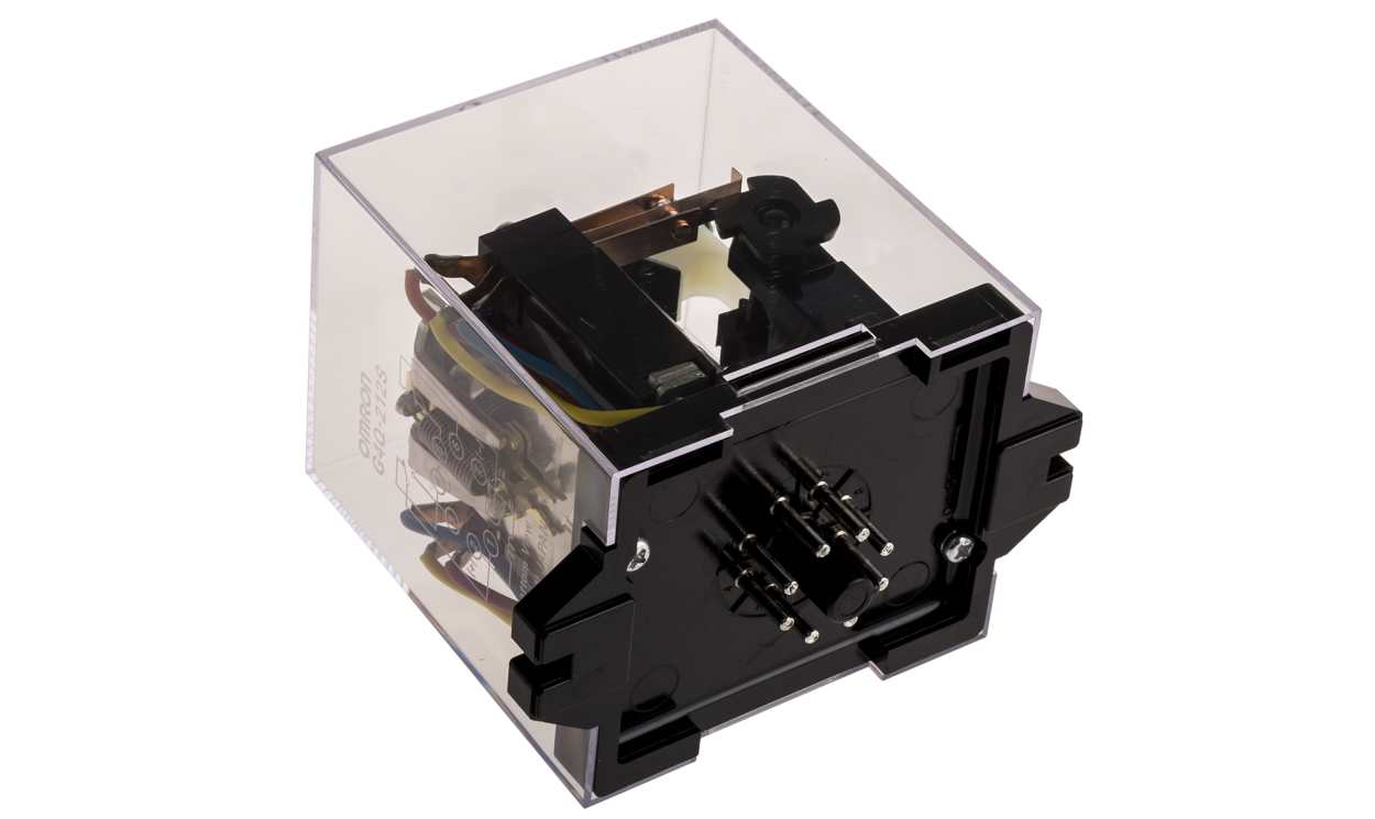 Omron G4Q-212S 24VDC, Plug In Latching Power Relay, 24V dc Coil, 5A Switching Current, DPDT