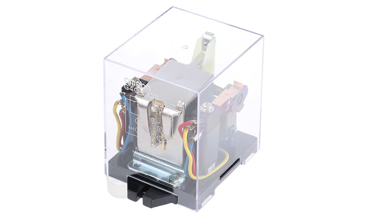 Omron G4Q-212S 24VAC, Plug In Latching Power Relay, 24V ac Coil, 5A Switching Current, DPDT