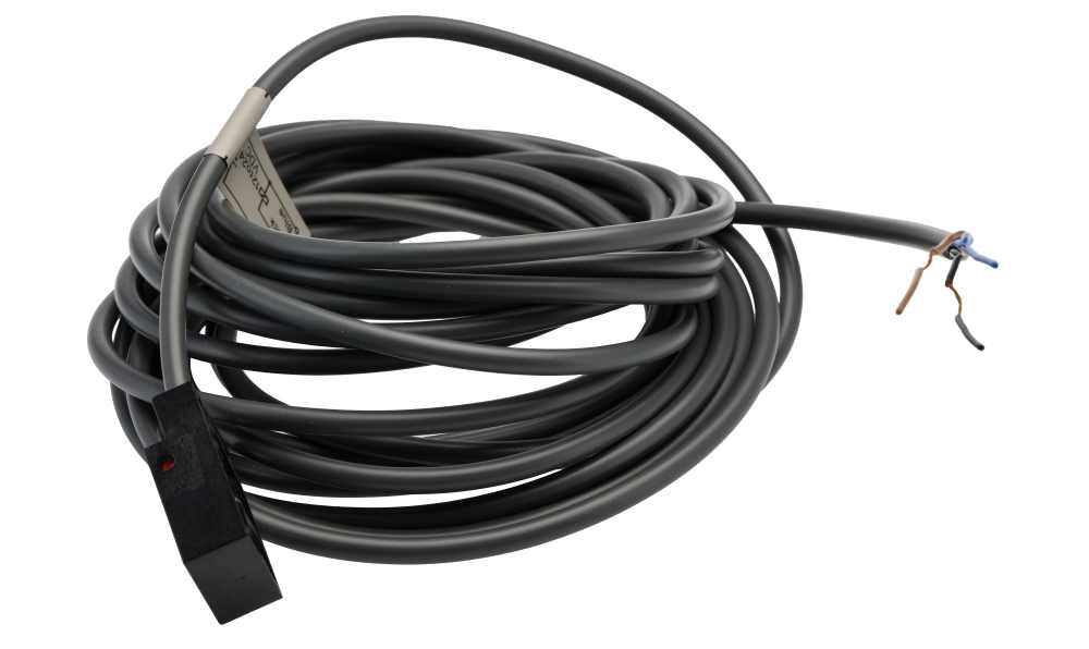 Omron TL-W5MB1 5M, Inductive Block Proximity Sensor, 5 mm Detection, PNP NO, 12 → 24 V dc