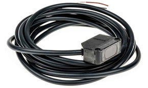 Omron E3Z-D62 2M, Diffuse Photoelectric Sensor, Block Sensor, 1 m Detection Range
