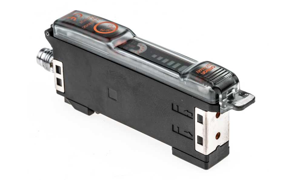 Omron E3X-NA44V, Fibre Optic Sensor, PNP Output, 12 → 24 V dc