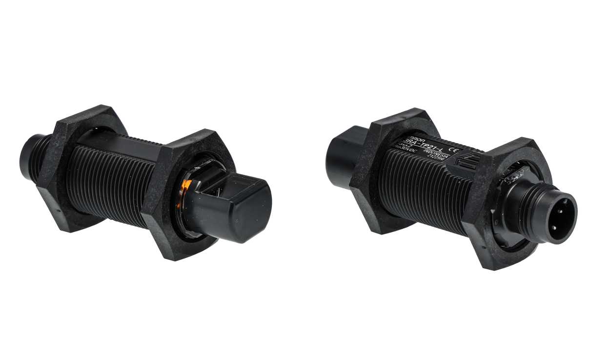 Omron E3RA-TP21, Through Beam Photoelectric Sensor, Barrel Sensor, 15 m Detection Range - generaltechuae