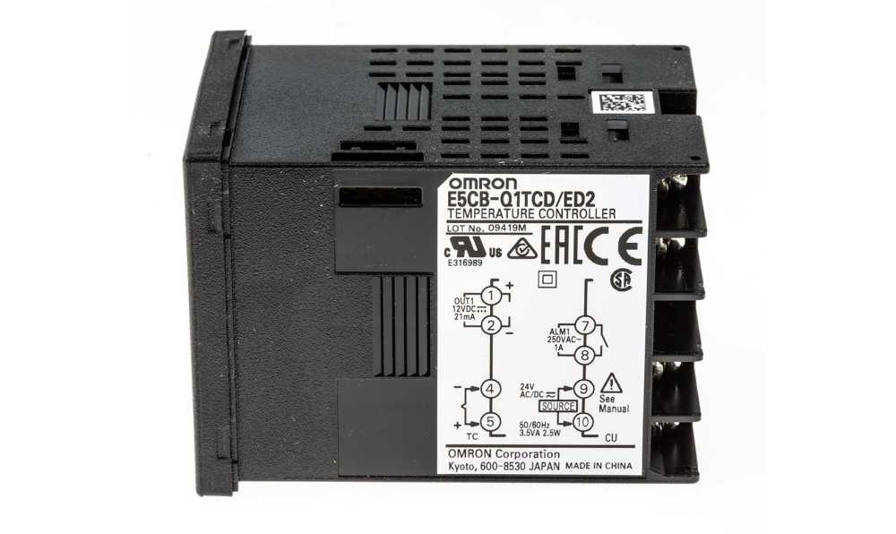 Omron E5CB-Q1TCD 24VAC/DC, E5CB Panel Mount PID Temperature Controller, 48 x 48mm, 1 Output SSR, Solid State Relay, Logic, 24 V ac/dc Supply