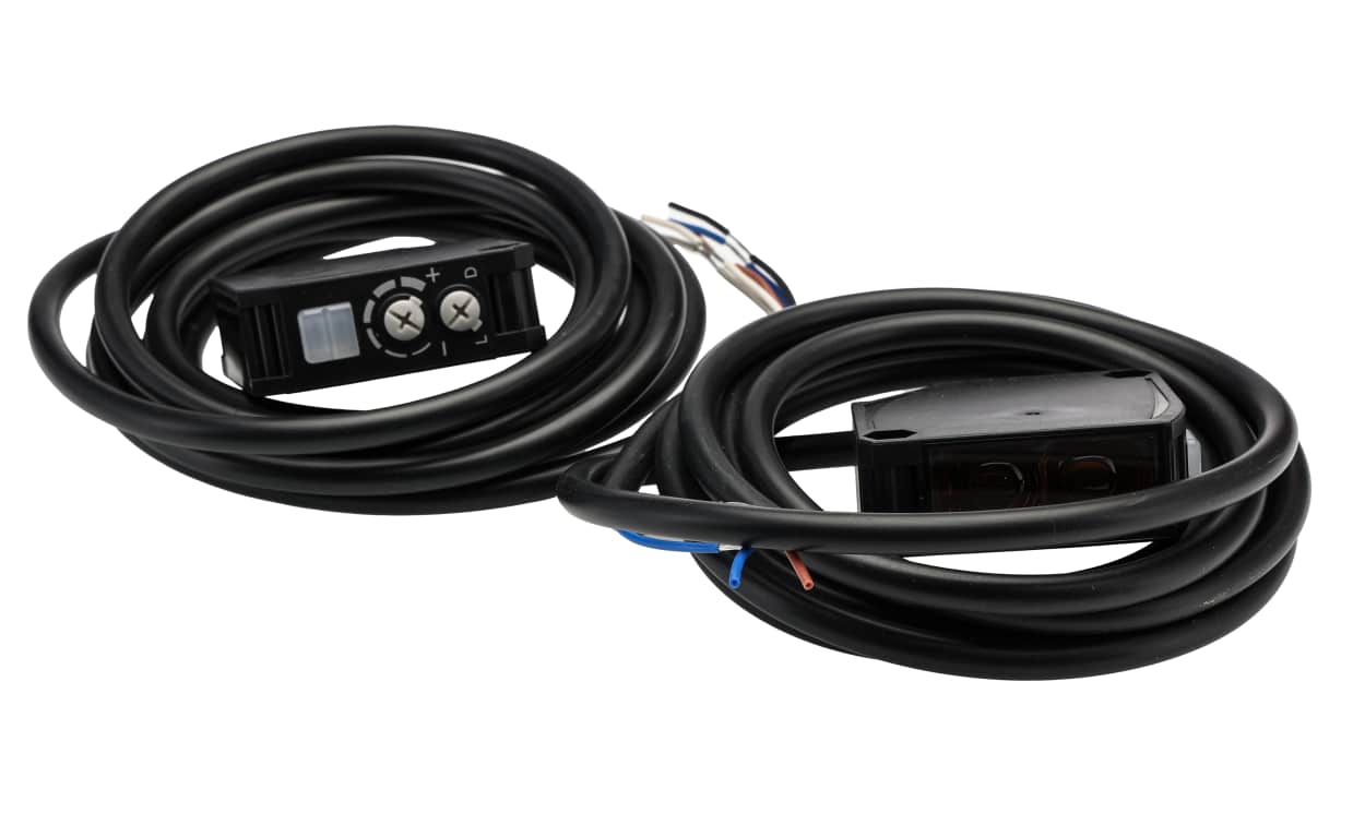 Omron E3JK-TR11 2M, Through Beam Photoelectric Sensor, Block Sensor, 40 m Detection Range - generaltechuae