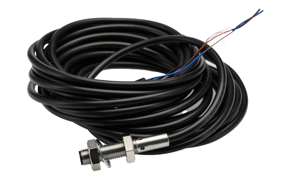 Omron E2B-S08KS02-WP-C1 5M, Inductive Threaded Barrel Proximity Sensor, M8, 2 mm Detection, NPN NO, 12 → 24 V dc - generaltechuae