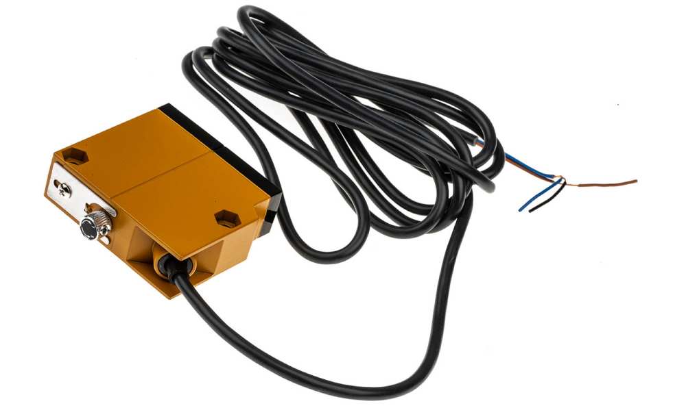 Omron E3S-LS10XB4, Diffuse Photoelectric Sensor, Block Sensor, 30 mm → 100 mm Detection Range