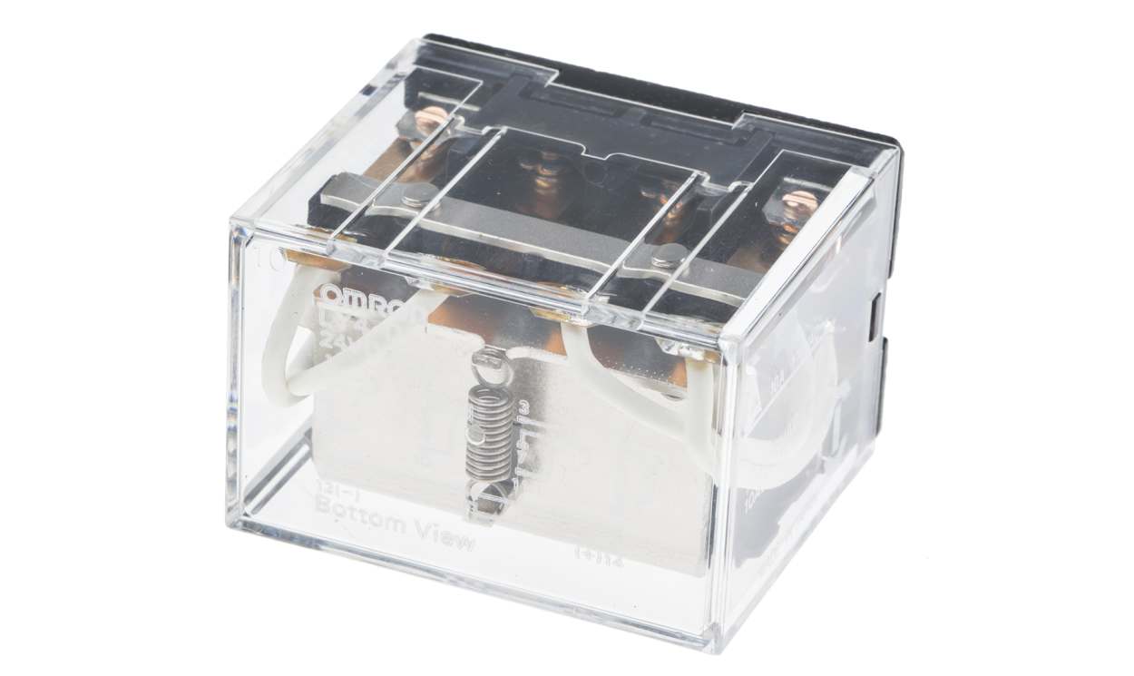 Omron LY4-D 24VDC, Plug In Power Relay, 24V dc Coil, 10A Switching Current, 4PDT