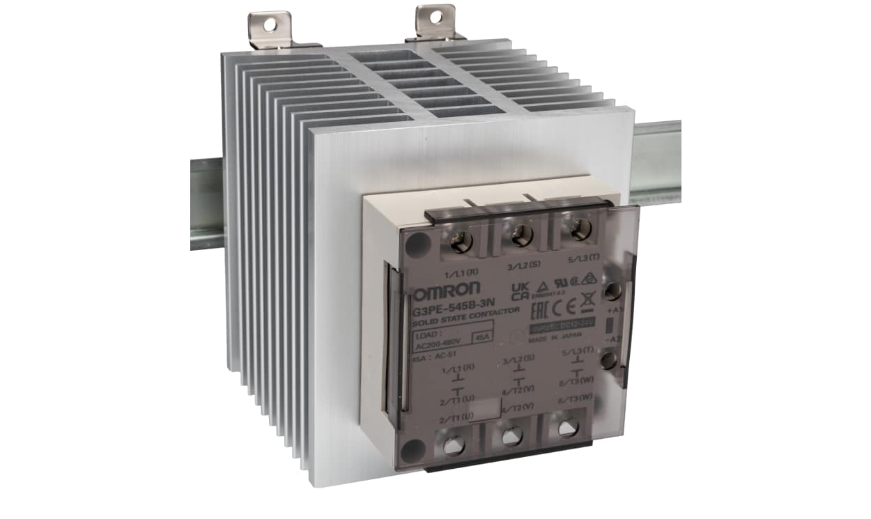 Omron G3PE-545B-3N 12-24VDC, G3PE Three Phase Series Solid State Relay, 45 A Load, DIN Rail Mount, 528 V ac Load, 30 V dc Control - generaltechuae