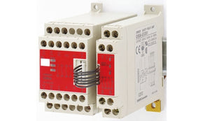 Omron G9SA-501 AC100-240, G9SA 1 Auxiliary Contacts Safety Relay 100 → 240V ac, Dual-Channel 5 Safety Contacts - generaltechuae