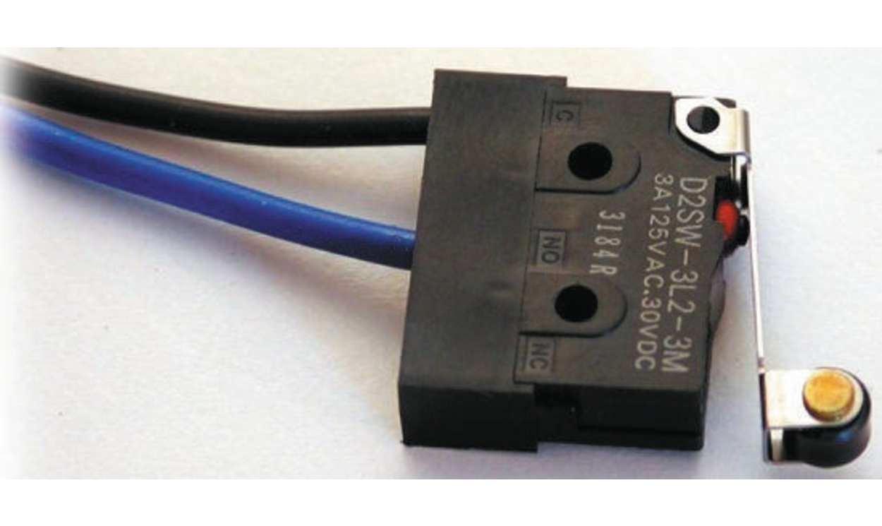 Omron D2SW-3L2D, Roller Lever Micro Switch, PCB Terminal, 3 A @ 30 V dc, SPDT, IP67