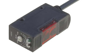 Omron E3S-AD81, Diffuse Photoelectric Sensor, Block Sensor, 10 mm → 200 mm Detection Range - generaltechuae