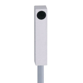 ifm IL5022, Inductive Rectangular Proximity Sensor, 0.8 mm Detection, PNP NO, 10 → 30 V dc