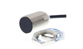 Omron E2E-X22C130 2M, Inductive Threaded Barrel Proximity Sensor, M30, 22 mm Detection, NPN NO, 10 → 30 V dc
