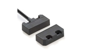 Omron F3S-TGR-NSPR-21-10, F3S Series Magnetic Non-Contact Safety Switch, Plastic Housing, NO/2NC, 10m Cable