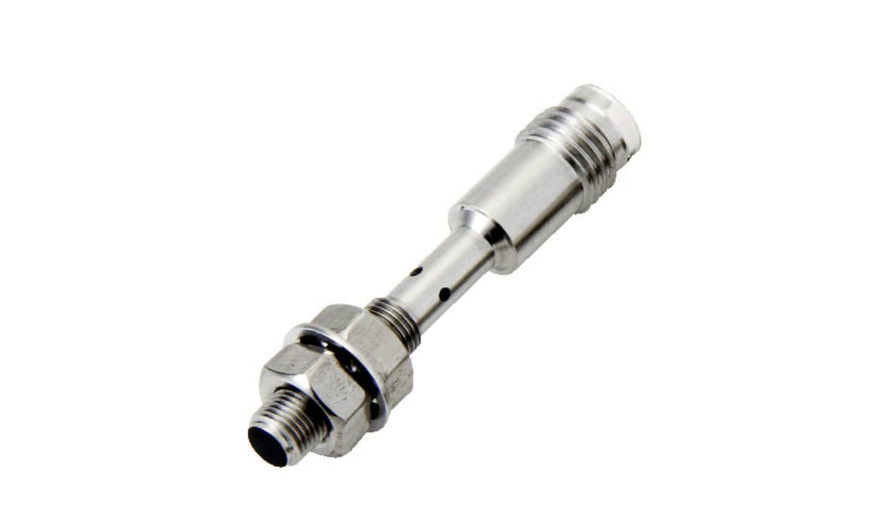 Omron E2E-S05S12-MC-B2, Inductive Threaded Barrel Proximity Sensor, M5, 1.2 mm Detection, PNP NO, 10 → 30 V dc - generaltechuae