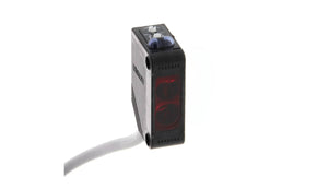 Omron E3Z-B82 2M, Retroreflective Photoelectric Sensor, Block Sensor, 100 → 2000 mm Detection Range