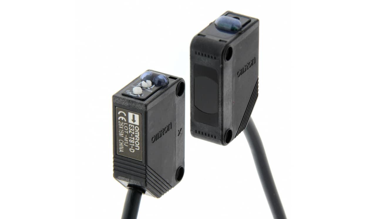 Omron E3Z-T62 2M, Through Beam Photoelectric Sensor, Block Sensor, 30 m Detection Range