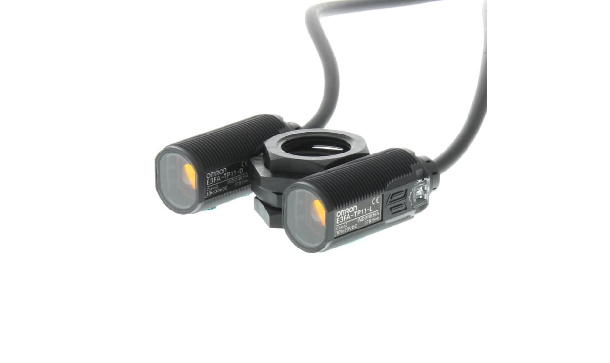 Omron E3FA-TP11 5M, Through Beam Photoelectric Sensor, 20 m Detection Range