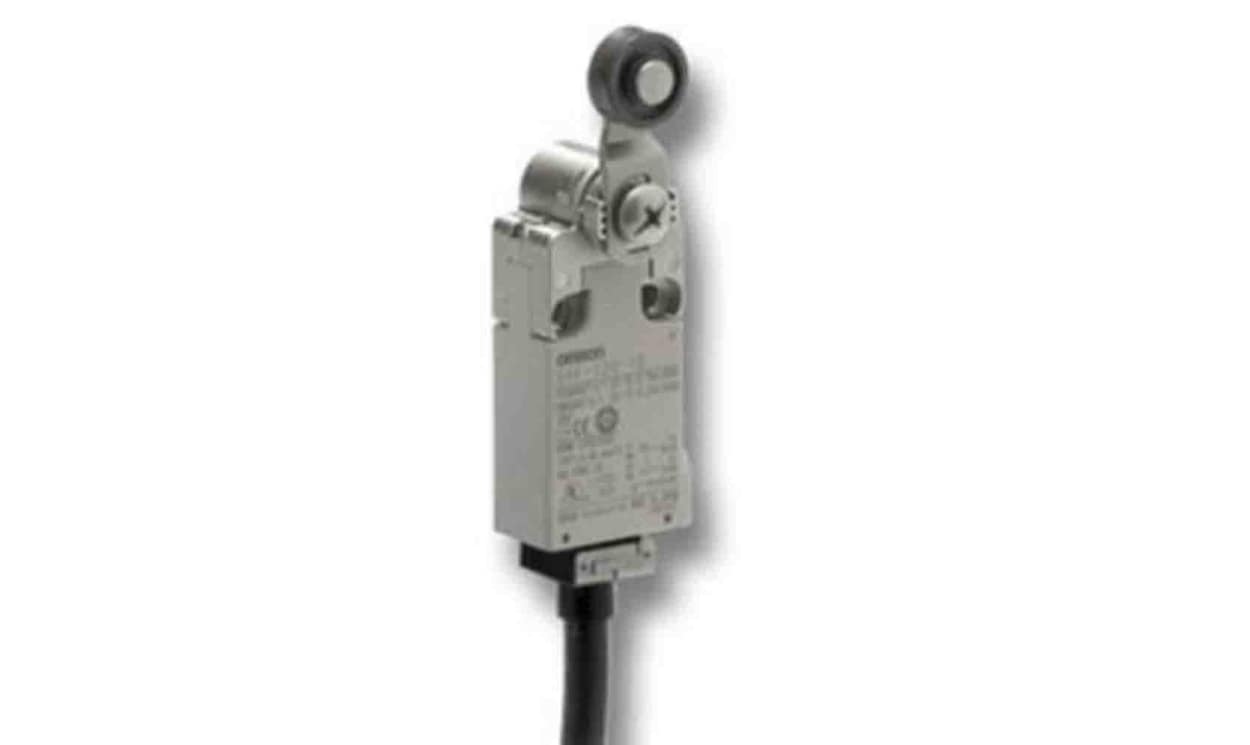 Omron D4F-102-3D, Roller Plunger Limit Switch, 1NC/1NO, IP67, DPST, Metal Housing, 240V ac Max, 10A Max