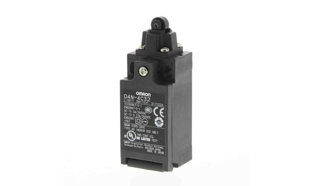 Omron D4N-4C32, Roller Plunger Limit Switch, 2NC/1NO, IP67, DPST, Metal Housing, 240V ac Max, 10A Max