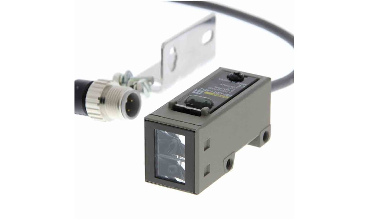 Omron E3S-CD11-M1J 0.3M, Diffuse Photoelectric Sensor, Block Sensor, 700 mm Detection Range