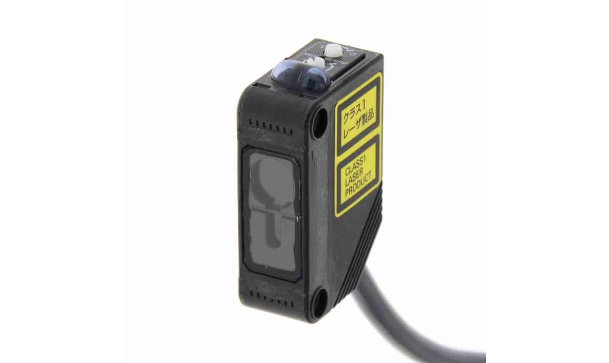 Omron E3Z-LR81 10M, Retroreflective Photoelectric Sensor, Block Sensor, 300 mm Detection Range