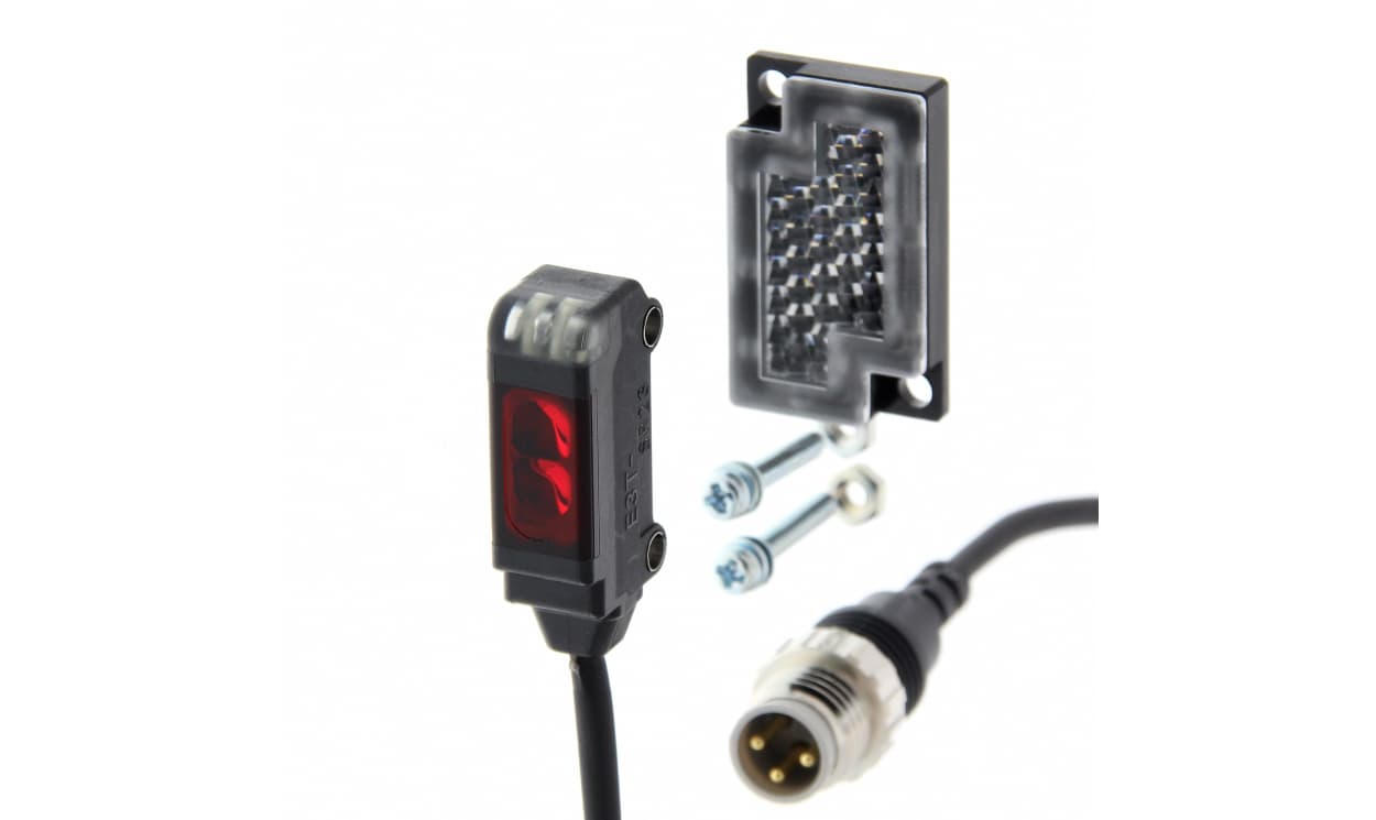 Omron E3T-SR23-M5J 0.3M, Retroreflective Photoelectric Sensor, Block Sensor, 200 mm Detection Range