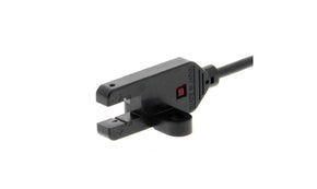 Omron EE-SX772R, Through Beam Photoelectric Sensor, Slot Sensor, 5 mm Detection Range - generaltechuae