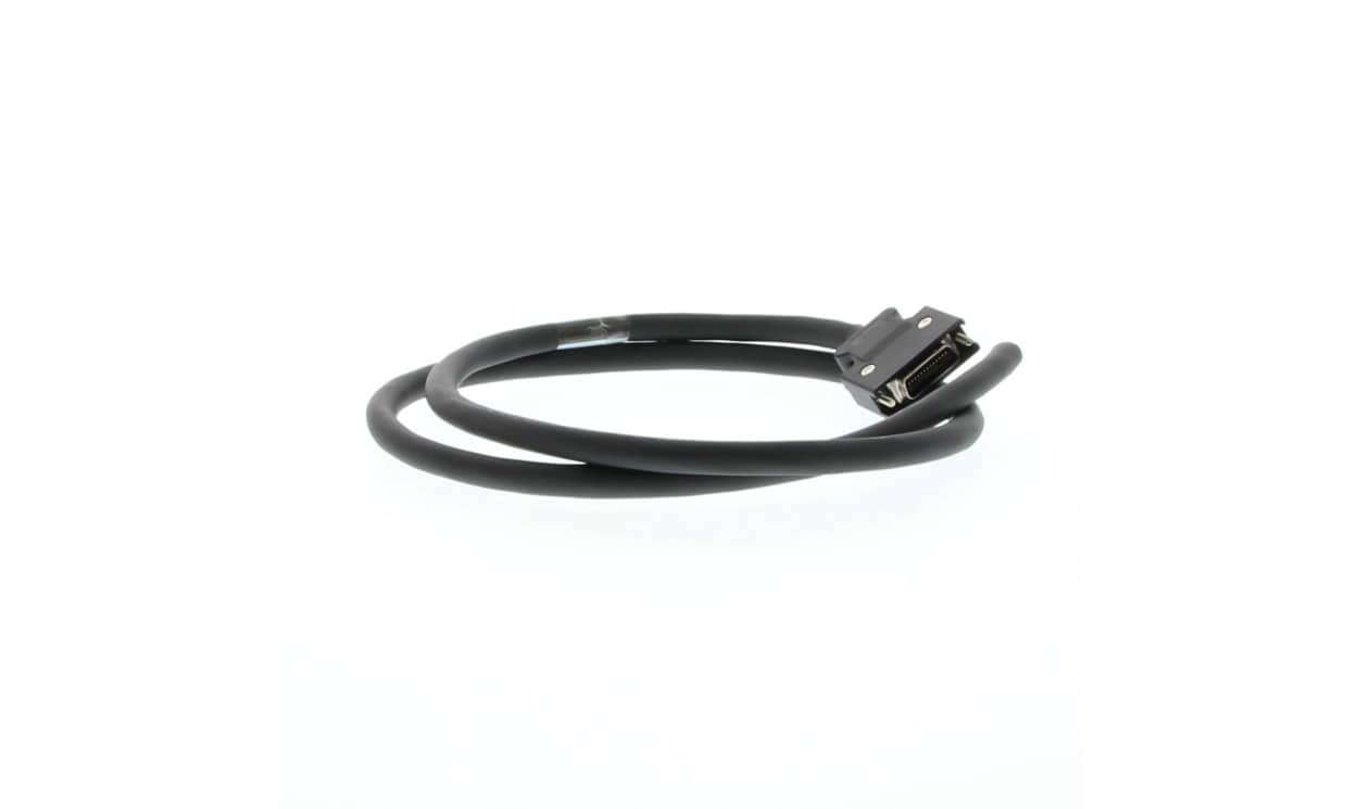 Omron R7A-CPB002S, Cable for Use with Servo Motor, 2m Length