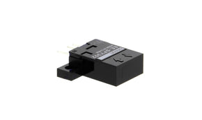 Omron EE-SPY302, Retroreflective Photoelectric Sensor, Block Sensor, 5 mm Detection Range