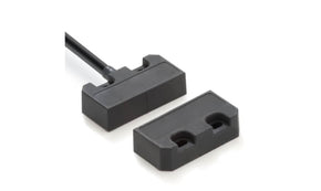 Omron F3S-TGR-NSPU-21-05, F3S-TGR Series Flush Hall Coded Non-Contact Safety Switch, 24V dc, Polyester Housing, NO/2NC, Cable