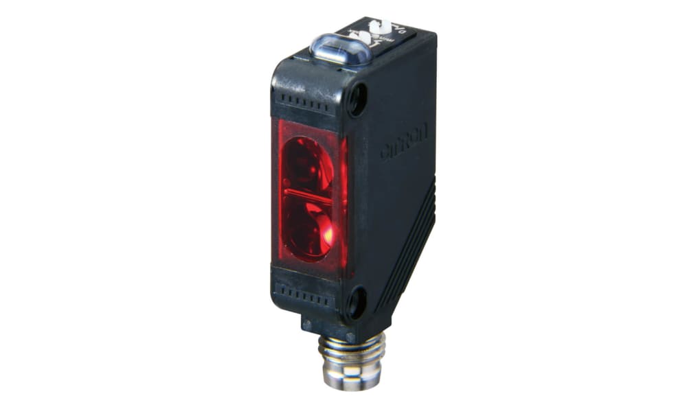 Omron E3Z-D86, Diffuse Photoelectric Sensor, Block Sensor, 5 mm → 100 mm Detection Range