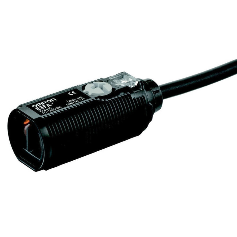 Omron E3FA-RP11 2M, Retroreflective Photoelectric Sensor, Barrel Sensor, 100 mm → 4 m Detection Range