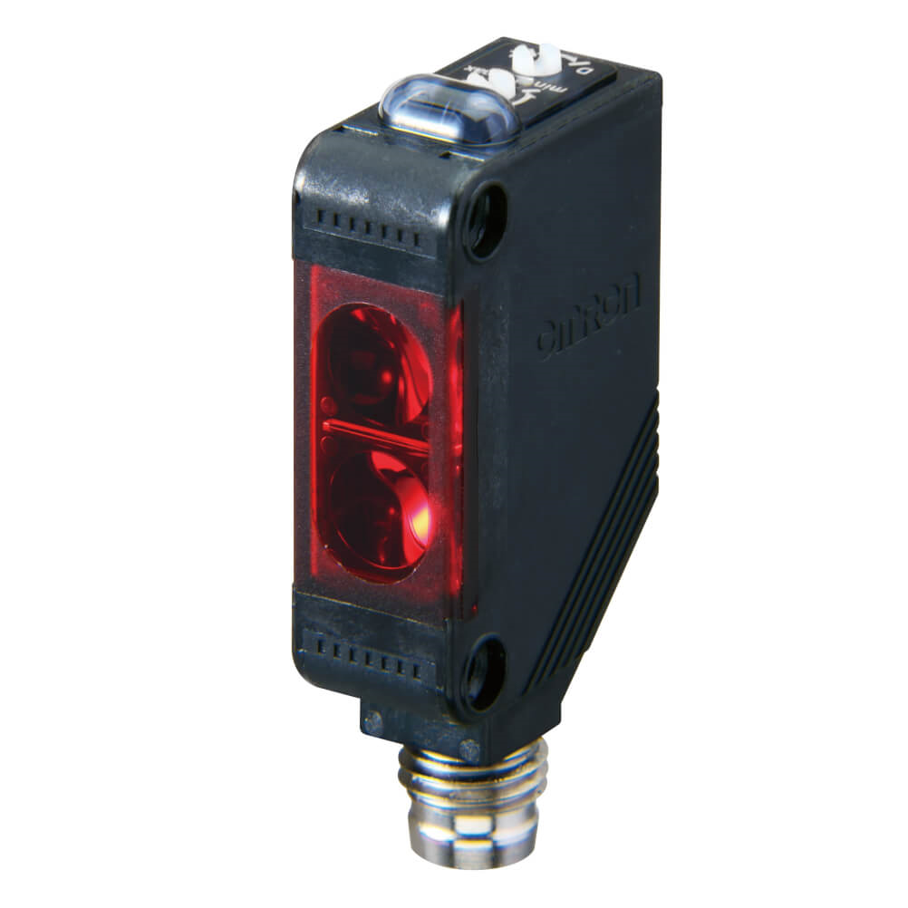 Omron E3Z-R66, Retroreflective Photoelectric Sensor, Rectangular Sensor, 4000 mm Detection Range