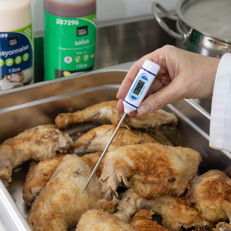 ETI 810-260 | Pen-Shaped Pocket Thermometer for Catering | -49.9 to 149.9 °C - generaltechuae (2)
