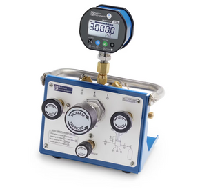 Ralston QTVC-KIT5-GP | QTVC volume controller | 1000 PSI LC20 digital gauge | 6ft, 3ft hoses | (2) 1/4in MNPT process conn.