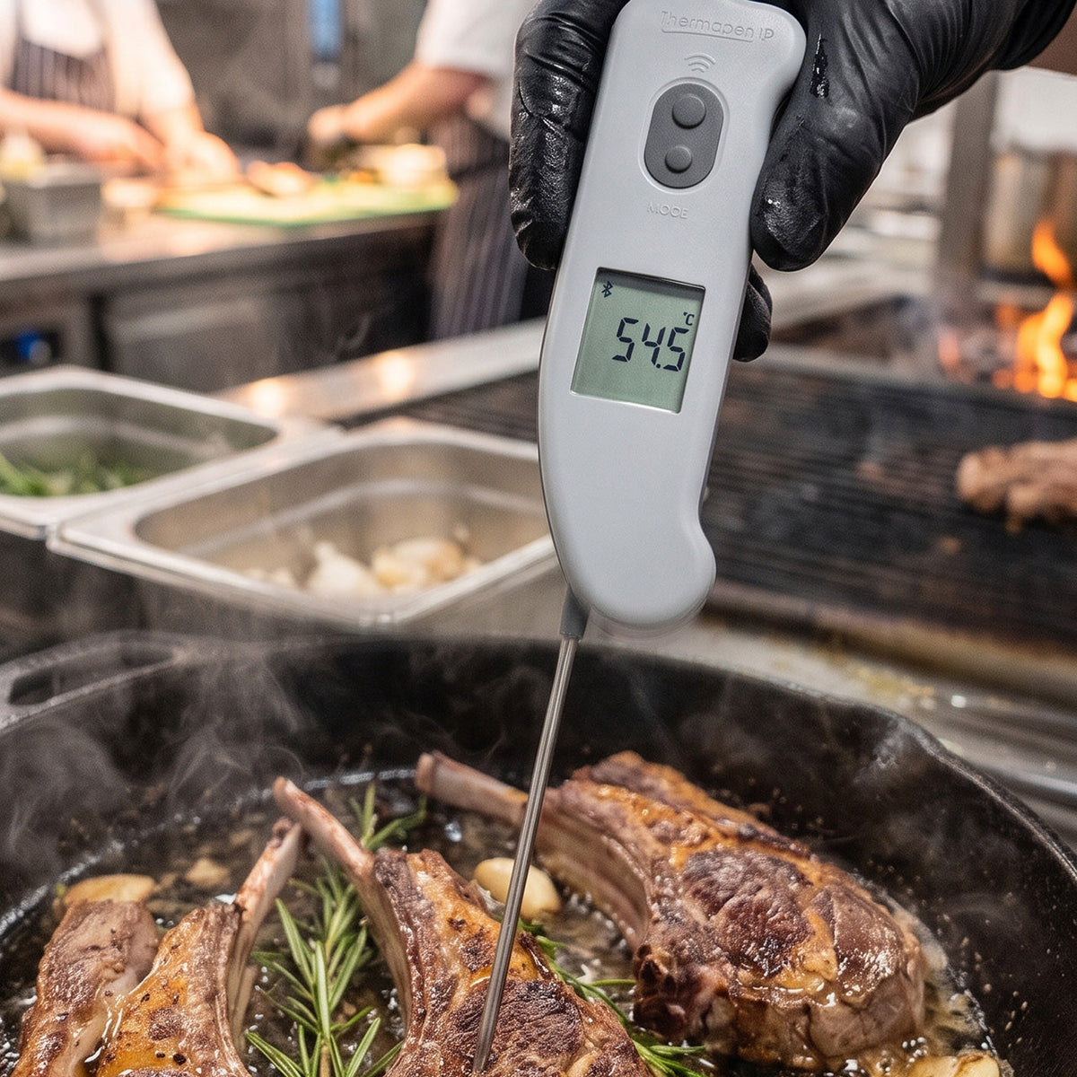 ETI 228-965 | Thermapen IR Blue Thermometer | Infrared & Probe, Bluetooth - generaltechuae (2)